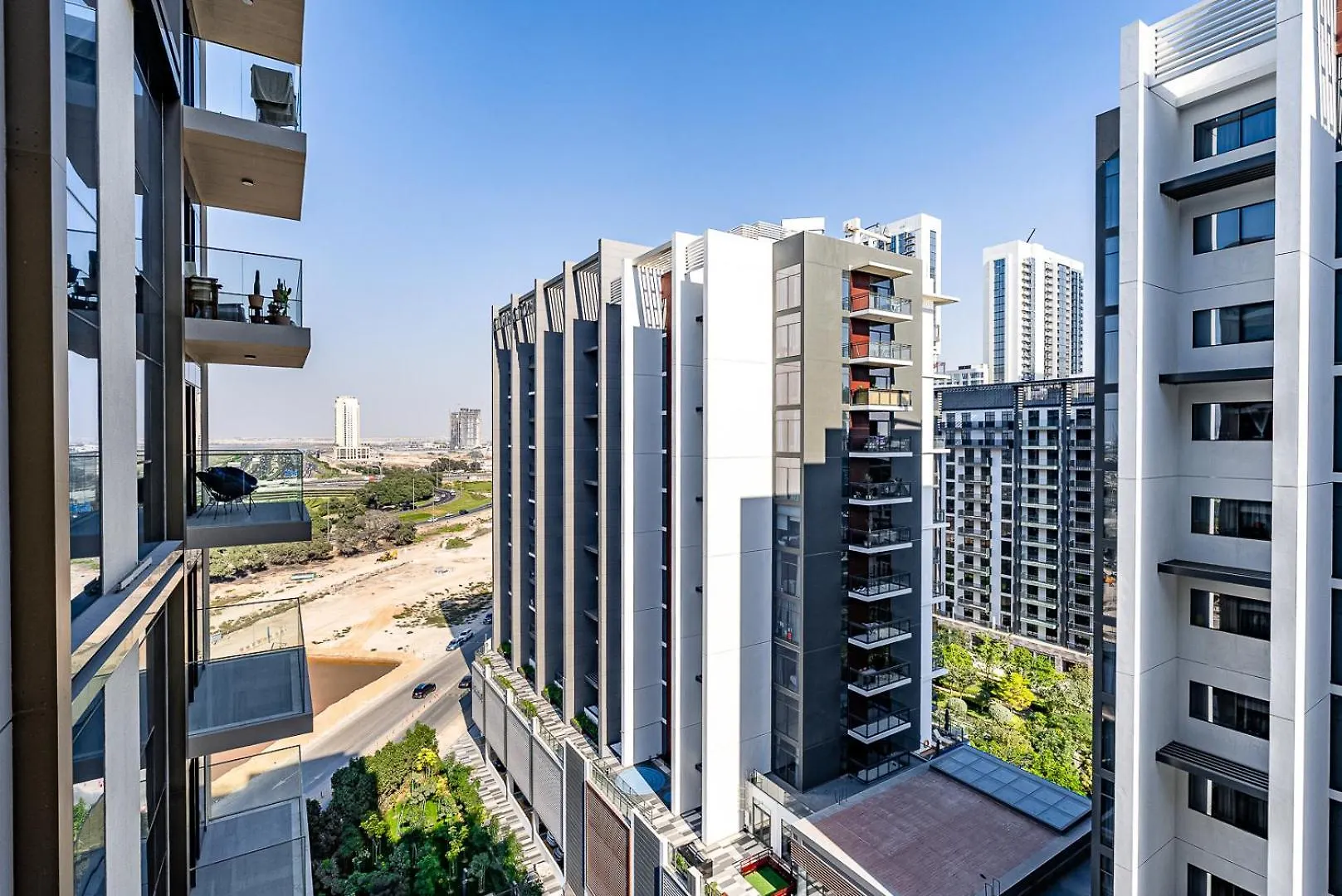Luxurious 1Bdr Apartment In Mbr City Dubai United Arab Emirates