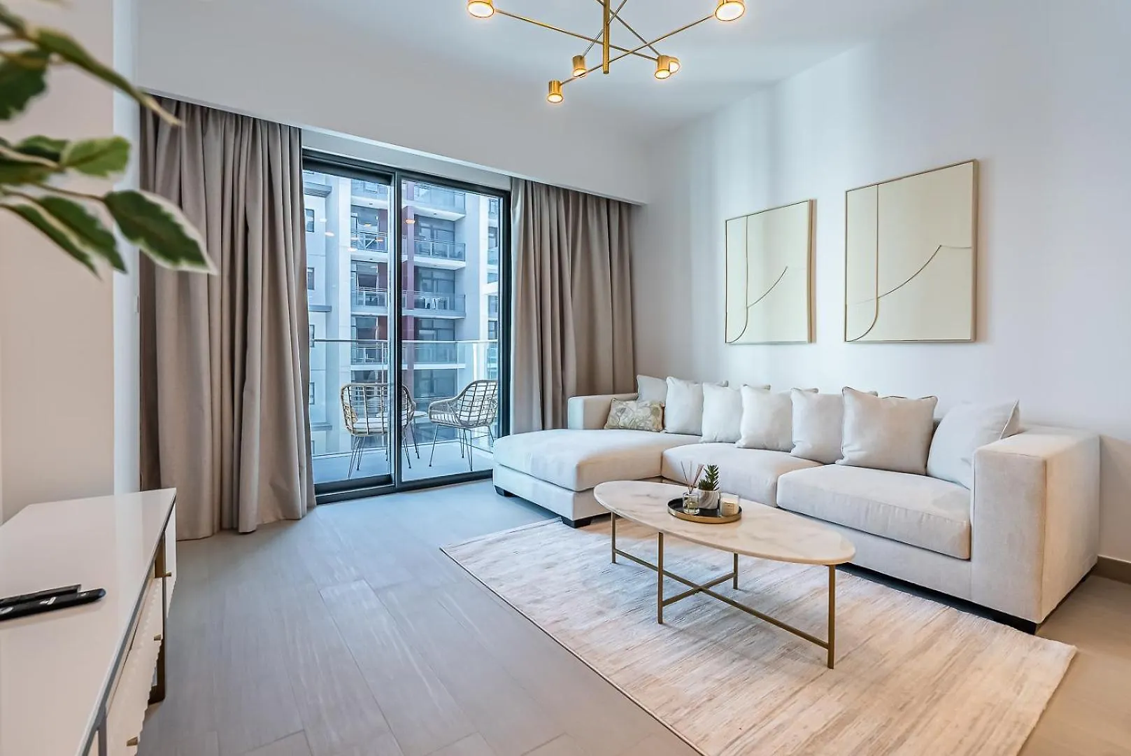 Luxurious 1Bdr Apartment In Mbr City Dubai